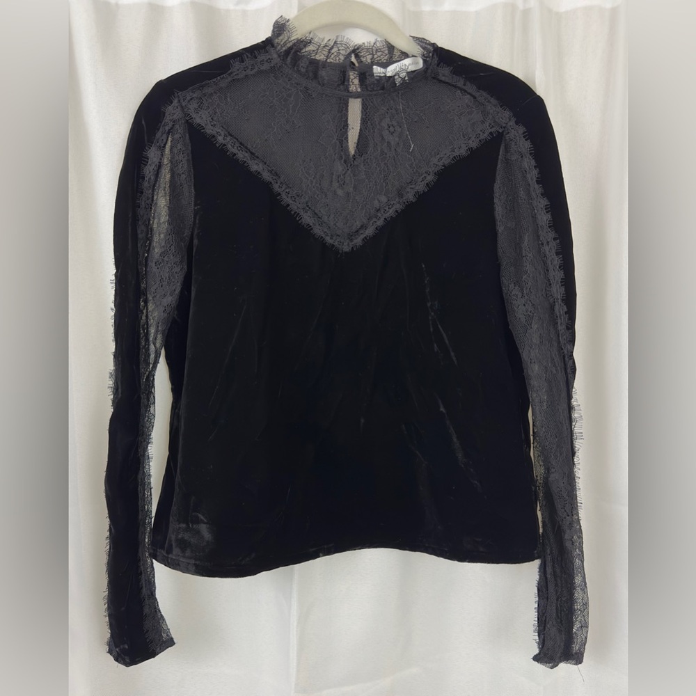 Maison d’ Amelie Paris Black Velvet Lace Goth/Victorian Long Sleeve Top.…